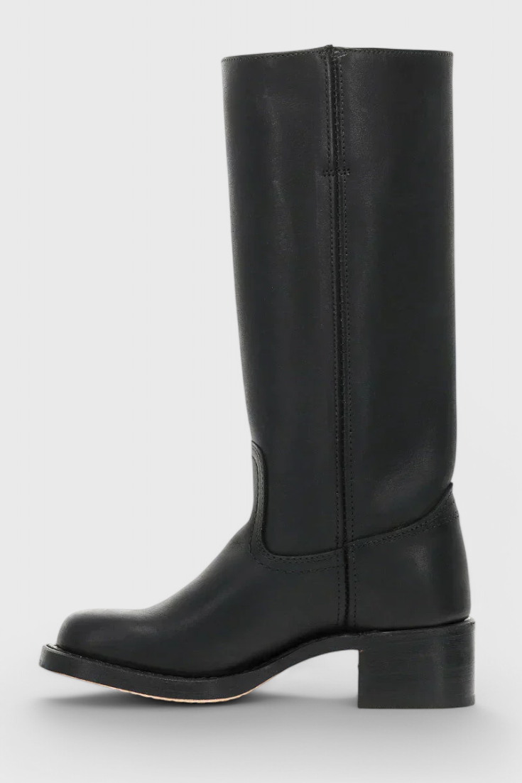 Black knee-high boot viewed from the opposite side, with a clean shaft seam and heel set beneath the rear.